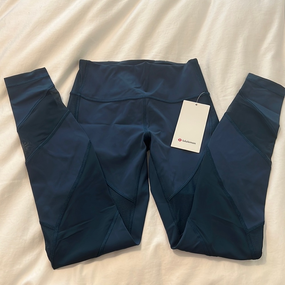 lululemon Wunder Under High-Rise Mesh 28”. Navy Leggings